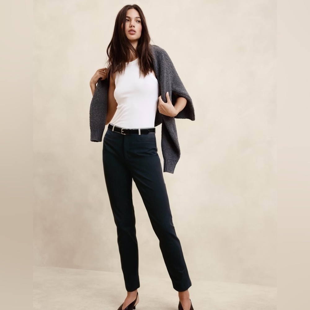 NWT! Banana Republic Black Comfort Stretch High Rise Sloan Pants